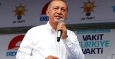 Erdoğan, İnce'nin Erotik Şiirlerinin de Yer Aldığı Kitabına Değindi: İçinde Ne Yazdığını Okumayacağım