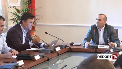 Report Tv - Debati mes Alibeajt dhe Manjes për çështjen "Xhafaj" në Komisionin e Ligjeve