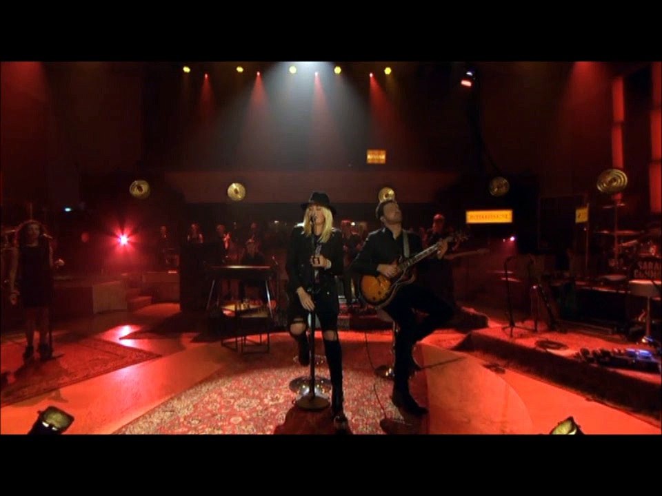 SARAH CONNOR – FROM SARAH WITH LOVE – MUTTERSPRACHE LIVE – GANZ NAH