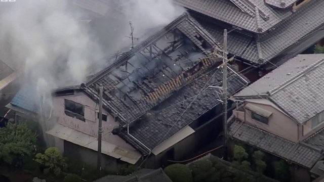 TERMETI I FUQISHEM NE OSAKA TE JAPONISE SHKAKTON TRE VIKTIMA DHE QINDRA TE PLAGOSUR LAJM