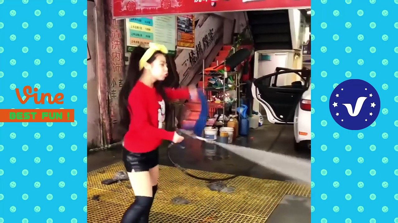 Funny Videos 2018 ● People doing stupid things P14