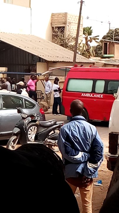 Murder at Sicap Rue 10, Amitie
