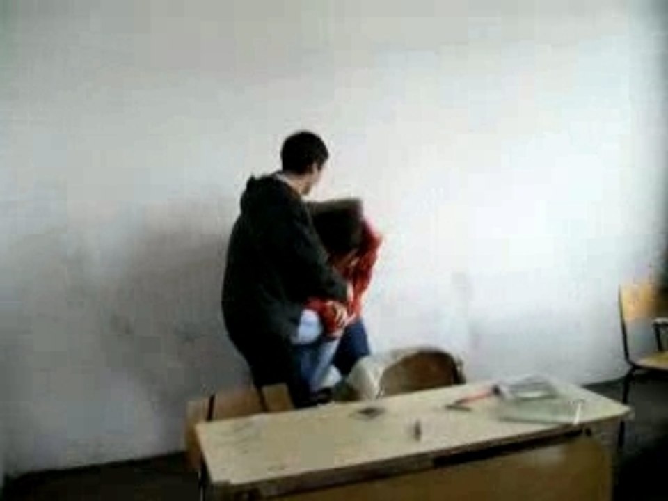 Mi6o qde kutek :)))