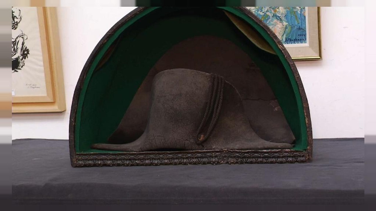 Frankreich: Napoleons Waterloo-Hut versteigert