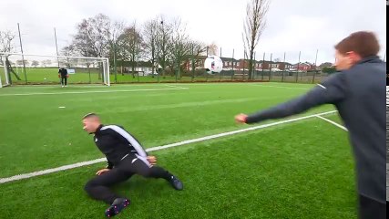 Steven GERRARD + F2Freestylers EPIC Shooting Session! - AMAZING GOALS!