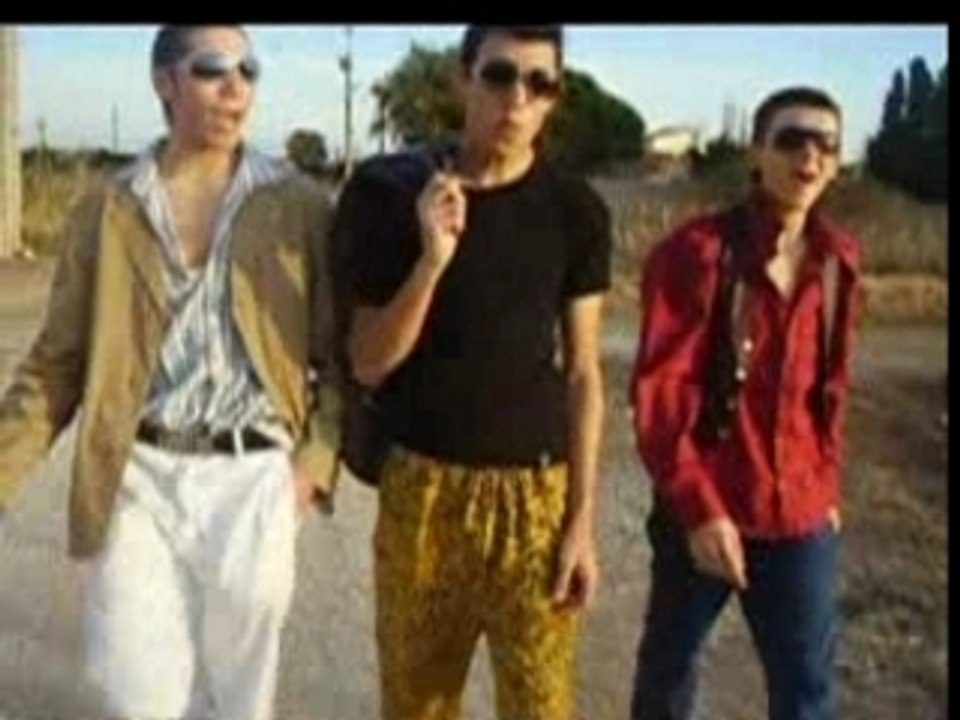 Parody bee gees staying alive