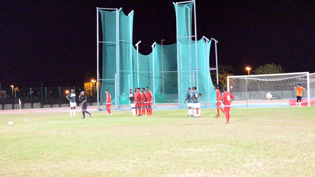 Le coup franc magistral de CLOTAIL