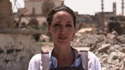 이라크 모술 찾은 졸리 "최악의 파괴 목격" / YTN