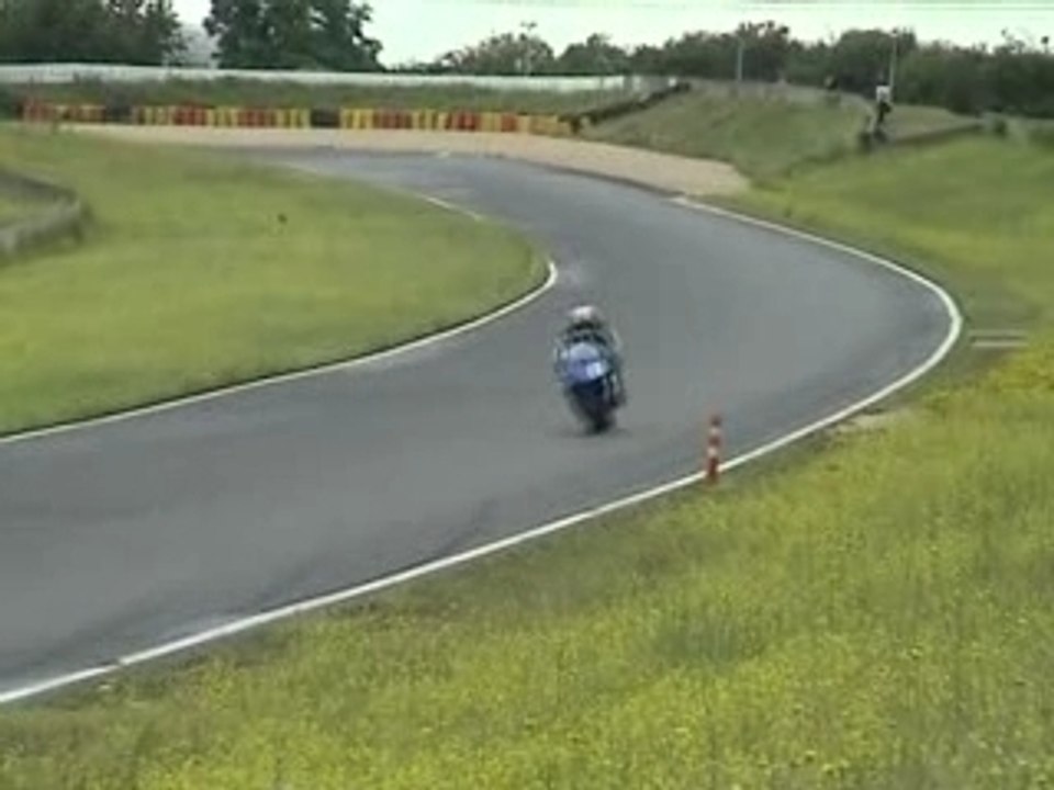 yamaha 850 TRX 300 miles circuit carole 2006