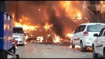 Massive Fire Breaks Out at Hotel in Lucknow's Charbagh....Live  From India...!!!!!