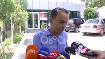 Ora News - Akuzohet për tjetërsim pronash, Lek Frroku: Tokat janë marrë edhe për një gotë raki…