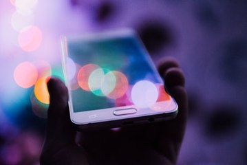 Oups, votre smartphone est un nid à bactéries