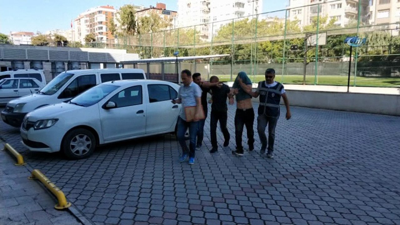 Cezaevinden izinli çıkıp cezaevindeki arkadaşlarının marketini soydular