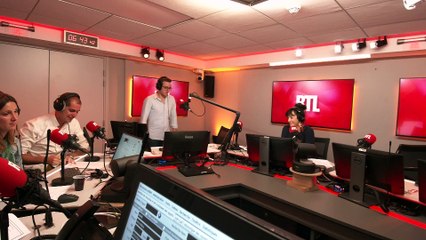 Emmanuel Macron sort ses griffes