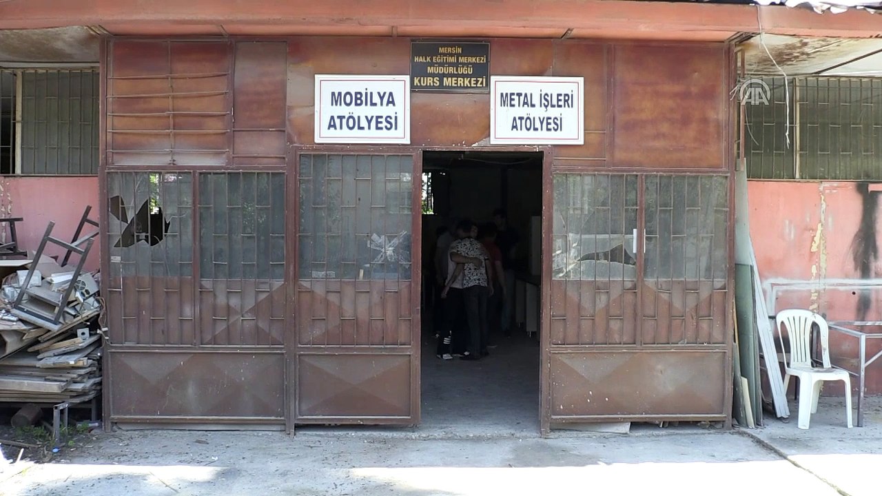Mobilyalar zihinsel engelli öğrencilerin elinde şekilleniyor - MERSİN