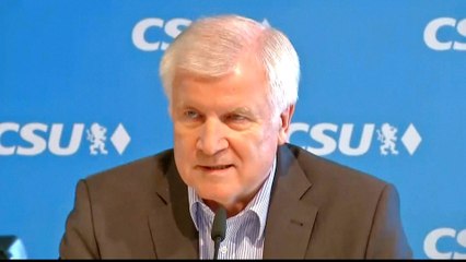 Germany: Interior minister gives Merkel ultimatum on migrants