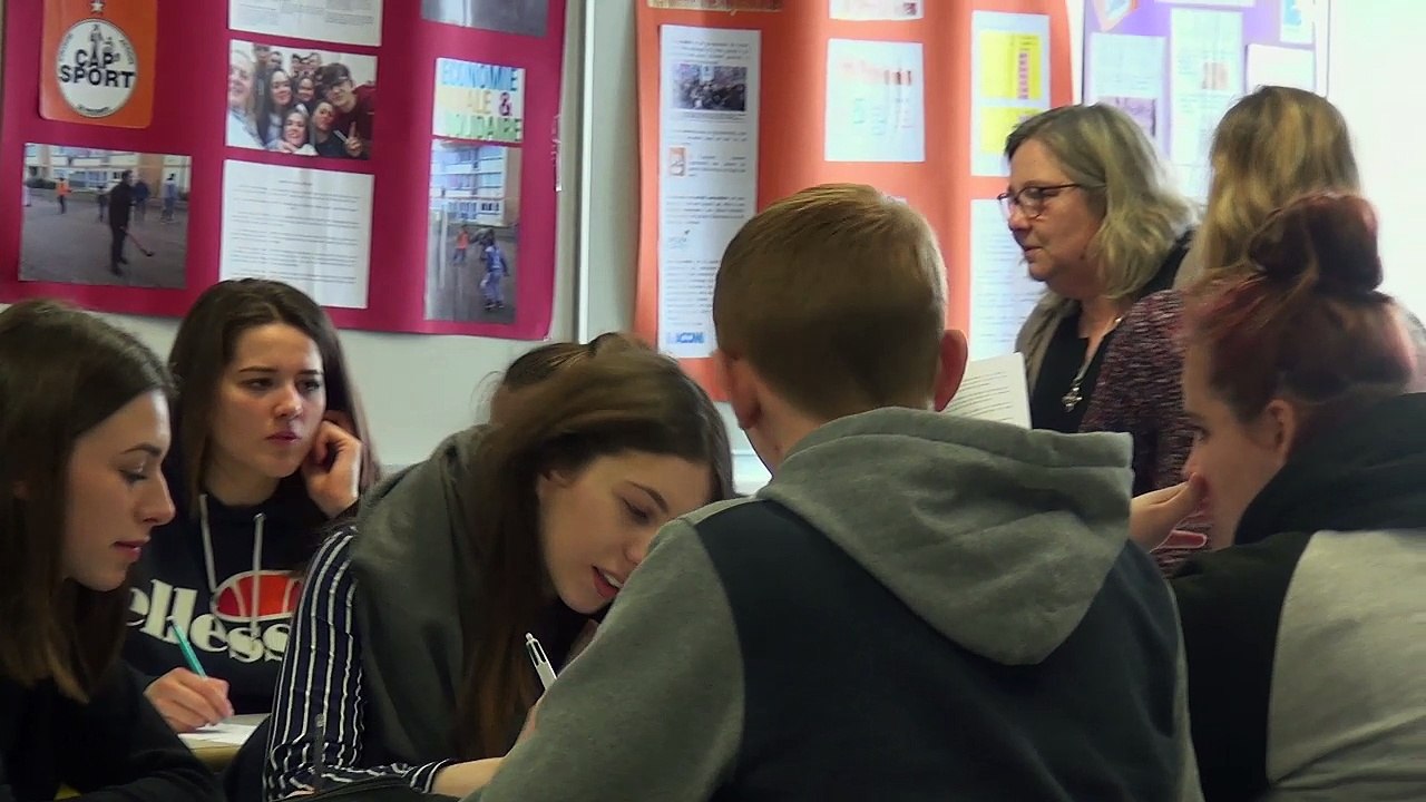 Lycée La place – Caen, 1ère/term STMG - Réalisations d'actions sociales culturelles et sportives à destination d’un public enfants défavorisés