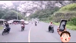People Running away from Volcanic eruption...!!!!Stunning Live Video...!!!!