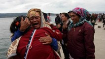 Um morto e dezenas de desaparecidos em naufrágio na Indonésia
