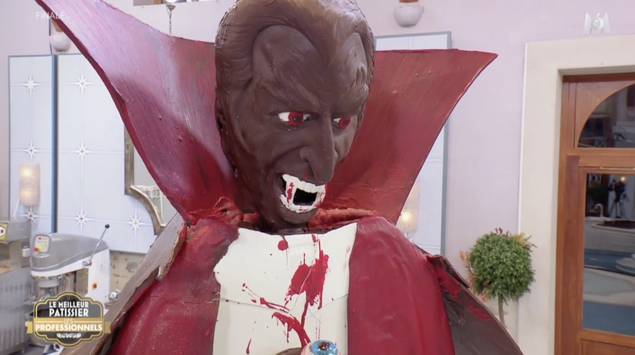 Un vampire en chocolat effraie Cyril Lignac ! (Meilleur Pâtissier) -  ZAPPING CUISINE DU 19/06/2018