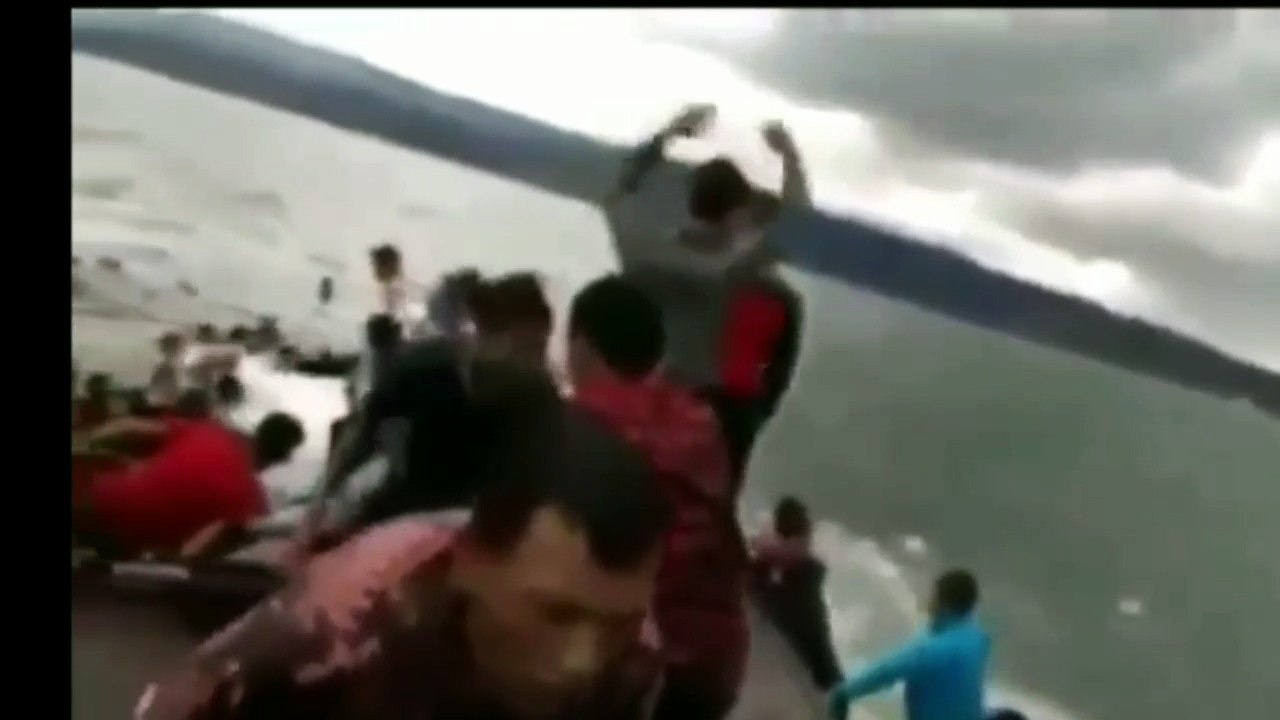 Detik detik tenggelam kapal di Danau toba, teriakan dari rekaman hp korban