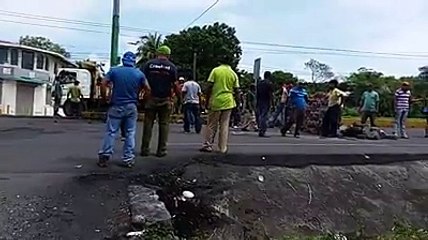 El municipio de Nindiri es liberado, pobladores se unieron para levantar los tranques en la zona. #NicaraguaQuierePaz