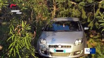 Rubavano auto ballando rap, arresti in Puglia - il video registrato dalle telecamere