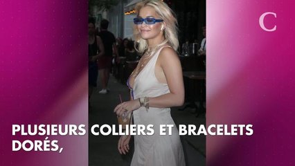 PHOTOS. Rita Ora sublime dans une robe bohème au décolleté XXL... et sans soutien-gorge