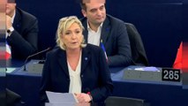 Marine Le Pen vai ter que devolver 300 mil euros ao Parlamento Europeu
