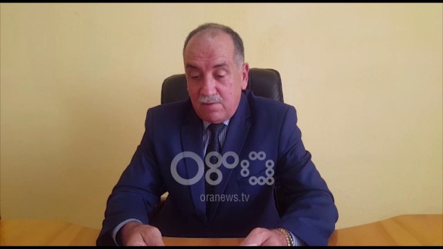 Ora News - Prefekti nuk firmos shpalljen e Gafur Mazrekut qytetar nderi