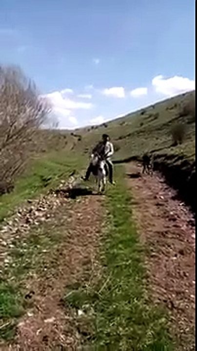 Eşeğe binip Diriliş yaptı