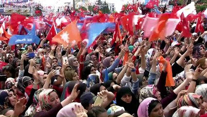 Télécharger la video: Cumhurbaşkanı Erdoğan, AK Parti mitinginde halka hitap etti - Detaylar - VAN