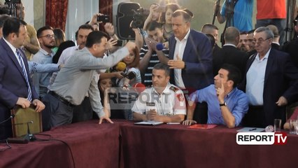 Report Tv - Sherri në 'Media', Rama: PD-ja, parti e zbrazur, t'i japim një leje ndërtimi te SHQUP-i