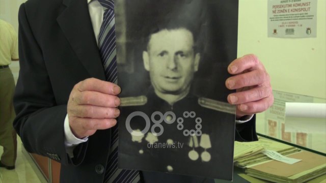 Ora News - Persekutimi komunist, 80-vjeçari nga Konispoli kërkon drejtësi për ekzekutimin e të atit