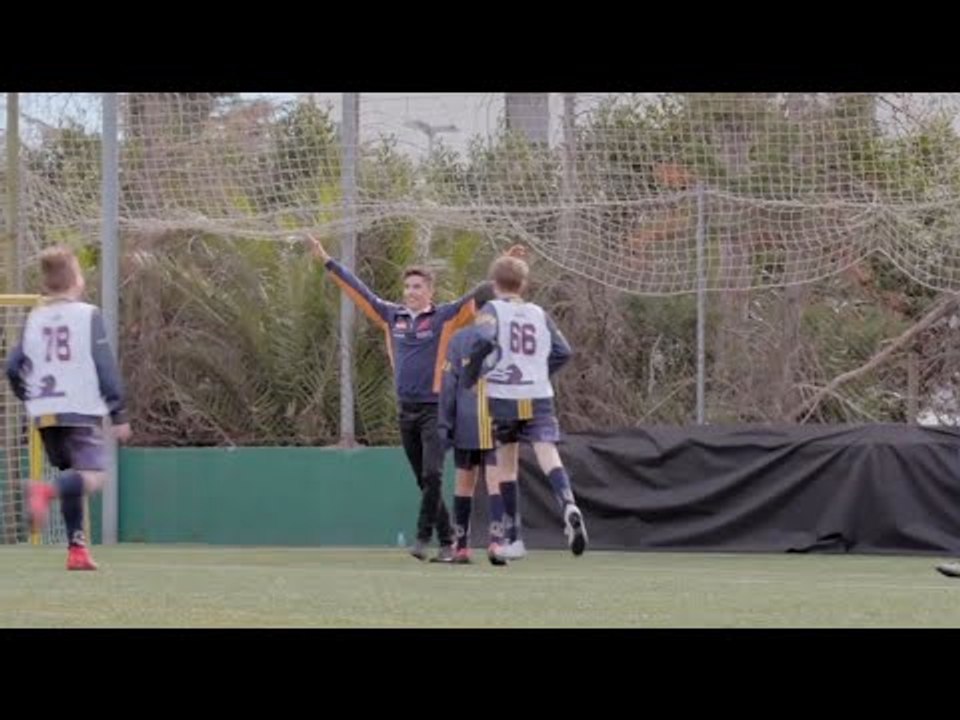 Márquez and Pedrosa try their hand at football as player-coaches