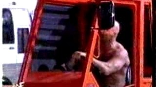 WWE  Survivor Series 2000 Austin drops HHH in a car