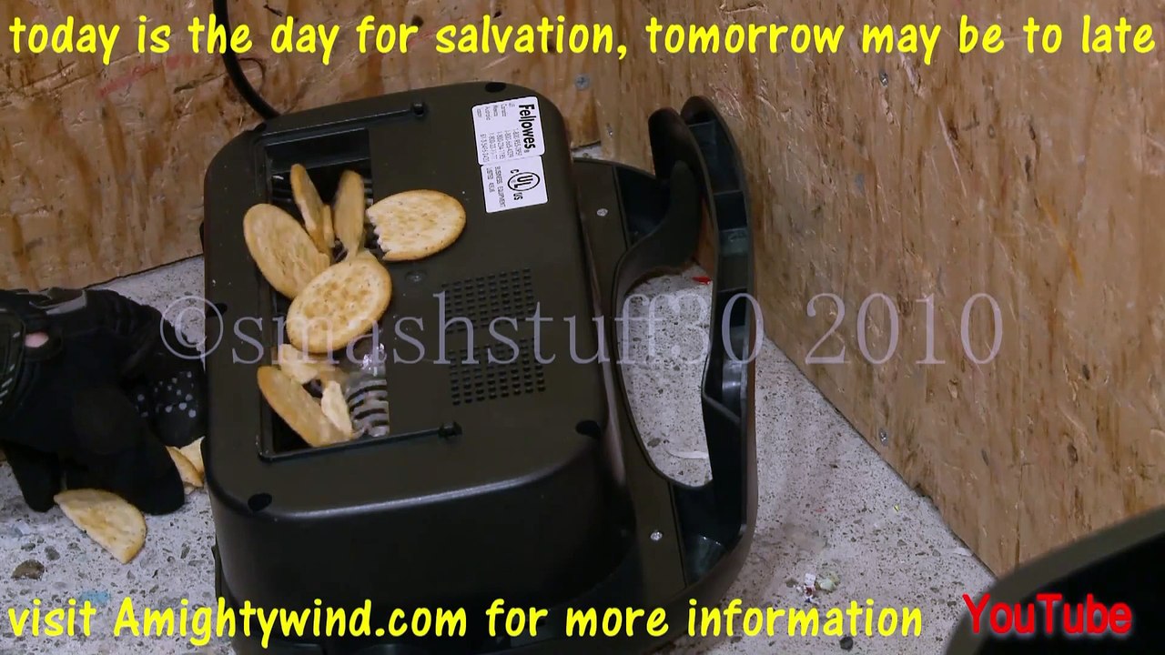 paper shredder refuses to eat food