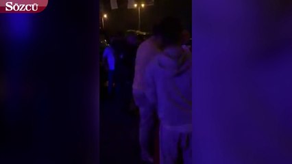 Bayrak indirme tartışması