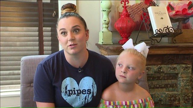 Mom, Daughter Use Pileup of Amazon Boxes for Good