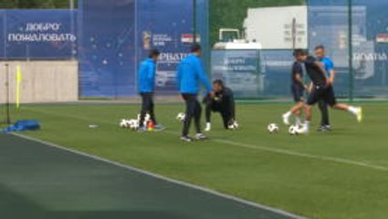 Magic from Mandzukic at Croatia training