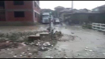 Sağanak Nedeniyle İzmir-Bandırma Tren Seferlerine İptal Edildi