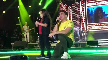 Wesley Safadão e Davi Rafael, de 5 anos, cantaram juntos 'Romance com Safadeza'