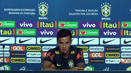 Coutinho, protagonista de la rueda de prensa de Brasil