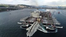 Dünyanın En Büyük İnşaat Gemisi Pioneering Spirit 15 Temmuz Şehitler Köprüsü'nün Altından Böyle...