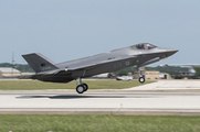 Bekir Bozdağ: F-35 Teslimatı Yarın Yapılacak