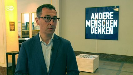 Cem Özdemir: Türkiye'yi değil hükümetini eleştiriyoruz