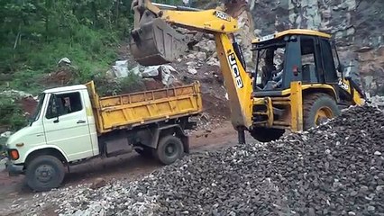 Saroj Gupta Metworld Trading DMCC super working in stone quarry