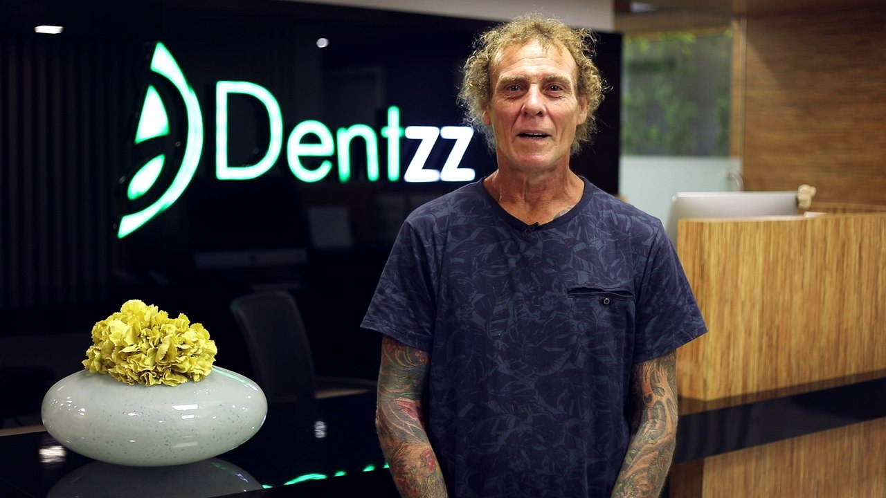 A patient named Craig gives his testimonials on Dentzz Dental