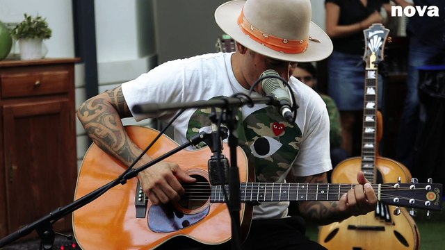 Ben Harper - With my Own Two Hands | Live Plus Près De Toi