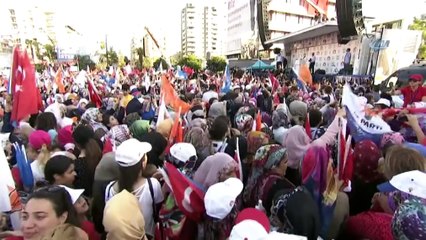 Cumhurbaşkanı Erdoğan: "Sandığın Rengi Belli Olunca Çamura Yatmaya Başlıyorlar"